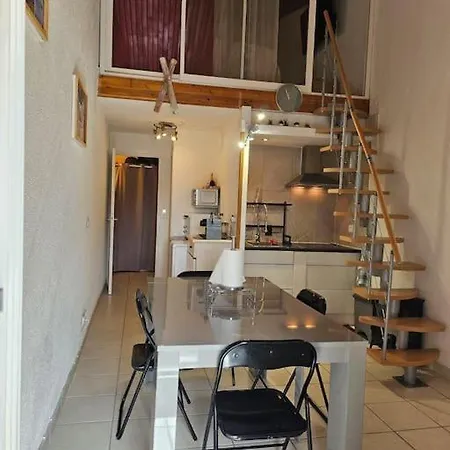 Bel 6 Couchages Apartment *